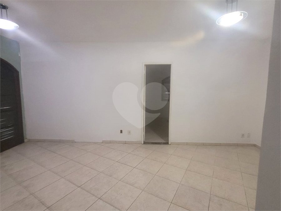 Casa Térrea à venda com 3 quartos em Campo Grande, Rio de Janeiro, RJ
