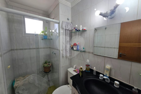Apartamento à venda com 3 quartos, sendo 1 suíte, em Jardim Marajoara, São Paulo, SP