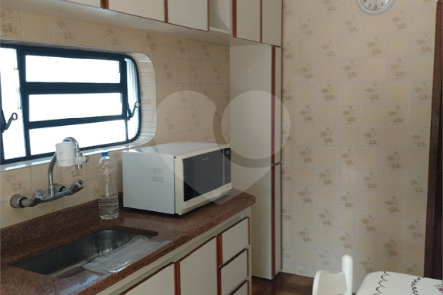 Sobrado à venda ou para alugar com 3 quartos, sendo 1 suíte, em Horto, São Paulo, SP