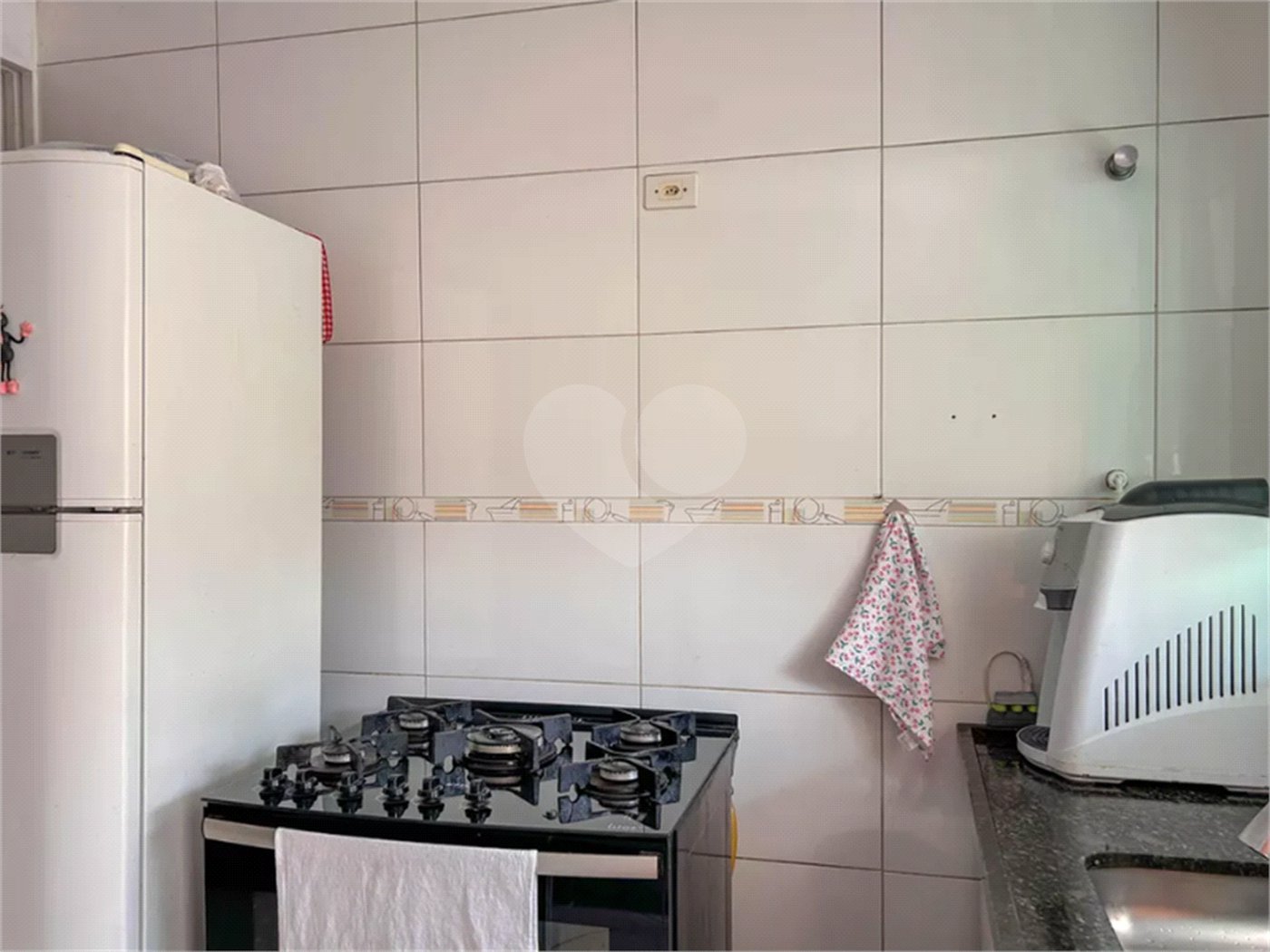 Sobrado à venda com 3 quartos, sendo 1 suíte, em Vila Mangalot, São Paulo, SP