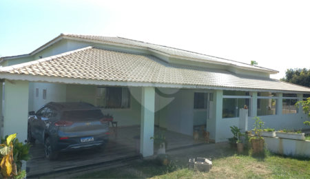 Casa à venda com 3 suítes no condomínio Chacara Castelo, Sorocaba - SP