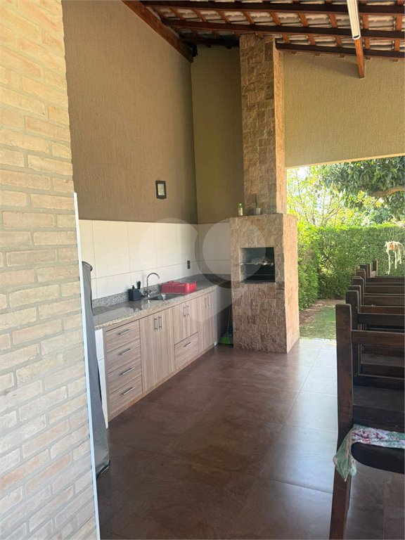 Casa à venda com 3 suítes no condomínio Terras de Mont Serrat, Salto - SP