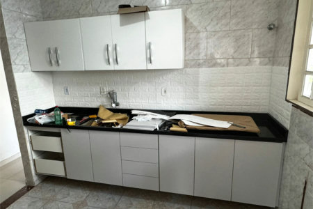Casa à venda com 3 quartos, sendo 2 suítes, no condomínio Recanto das Palmeiras, Rio de Janeiro - RJ