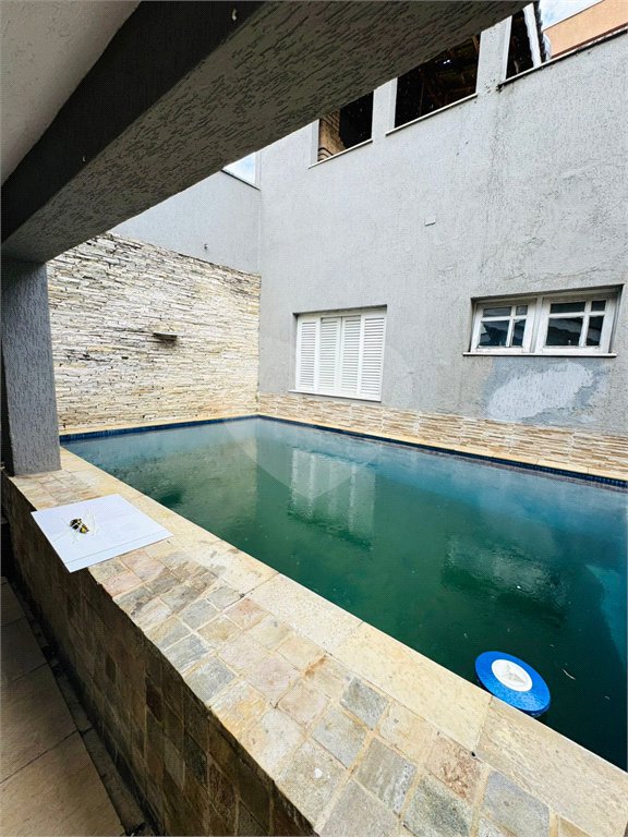 Casa à venda com 3 quartos, sendo 1 suíte, em Vila Galvão, Guarulhos, SP