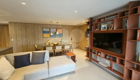 Apartamento à venda com 3 suítes em Indianópolis, São Paulo, SP