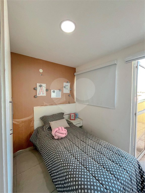 Casa à venda com 4 quartos, sendo 1 suíte, no condomínio Imperial Santa Cruz, Rio de Janeiro - RJ