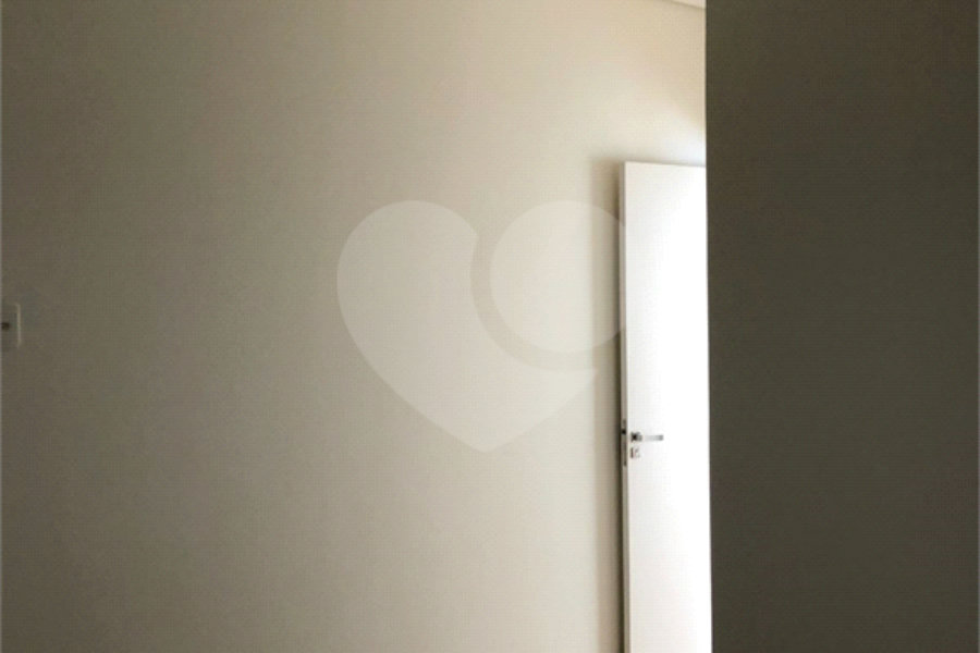 Casa à venda com 3 suítes no condomínio Residencial Lago da Serra, Araçoiaba da Serra - SP