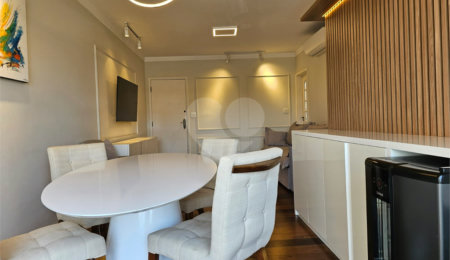 Apartamento à venda com 3 quartos, sendo 1 suíte,  em Santo Amaro, São Paulo, SP