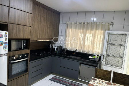 Casa à venda com 1 suíte em Parque São Bento, Sorocaba, SP