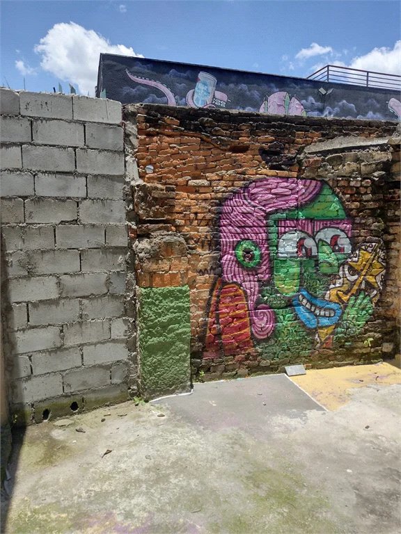 Sobrado à venda ou para alugar com 4 quartos em Vila Madalena, São Paulo, SP