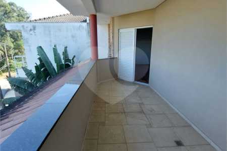 Casa à venda com 3 quartos, sendo 1 suíte, no condomínio Village Saint Clair, Sorocaba - SP