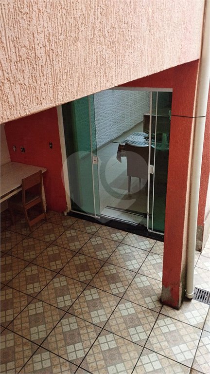 Sobrado à venda com 3 quartos, sendo 1 suíte,  em Vila Nova Cintra, Mogi das Cruzes, SP