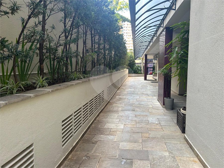 Apartamento à venda com 4 quartos, sendo 2 suítes, em Pinheiros, São Paulo, SP