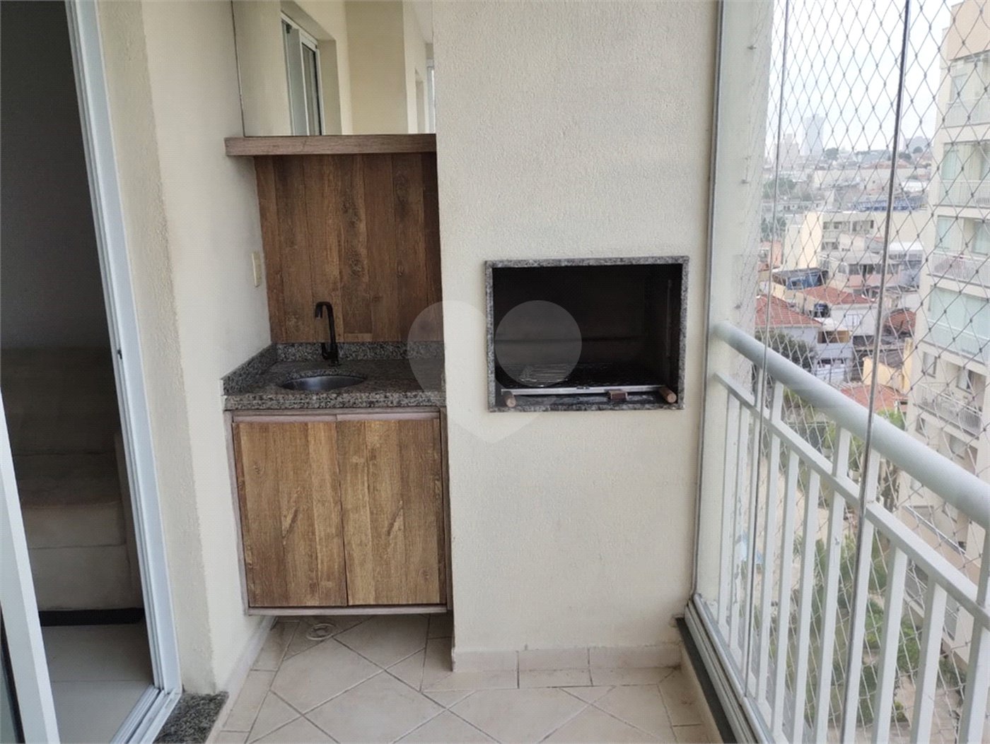 Apartamento para alugar com 2 quartos, sendo 1 suíte, em Vila Invernada, São Paulo, SP