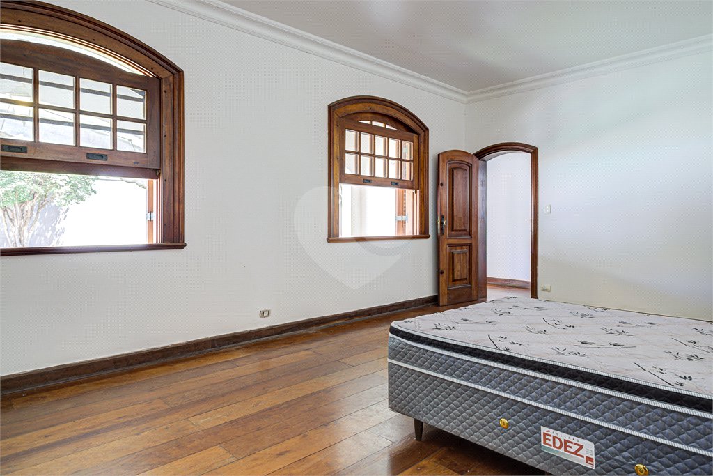 Casa à venda com 5 quartos, sendo 3 suítes, em Alto da Boa Vista, São Paulo, SP