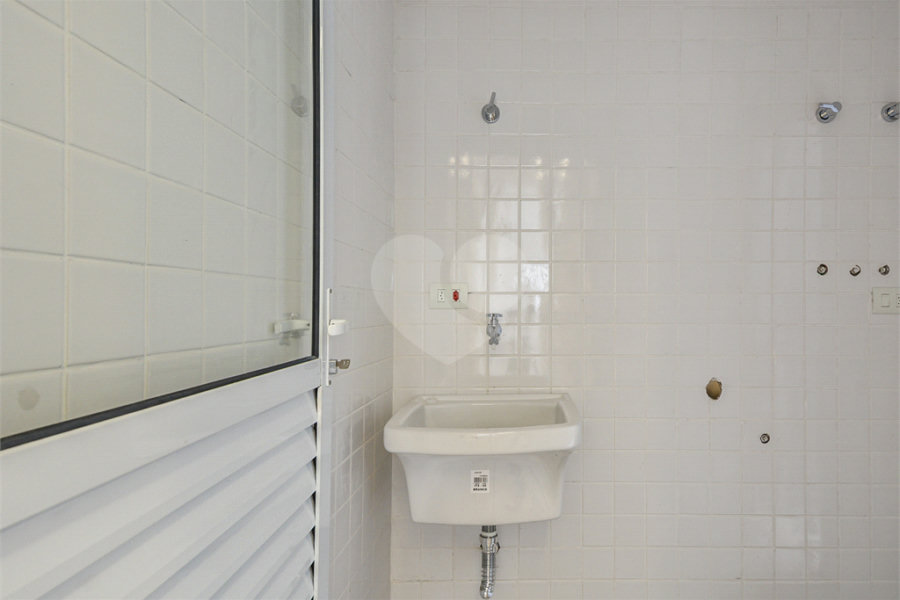 Casa à venda com 2 quartos no condomínio Andrade, São Paulo - SP