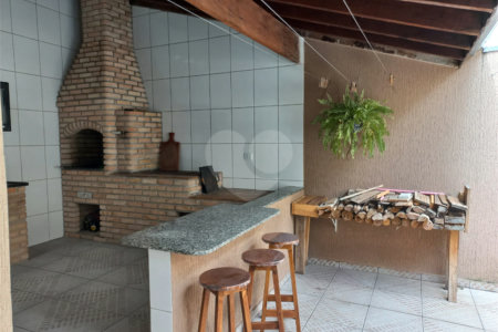 Casa à venda com 3 quartos no condomínio Residencial Rubi, Mogi das Cruzes - SP