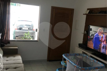 Casa à venda com 3 quartos em Parada XV de Novembro, São Paulo, SP