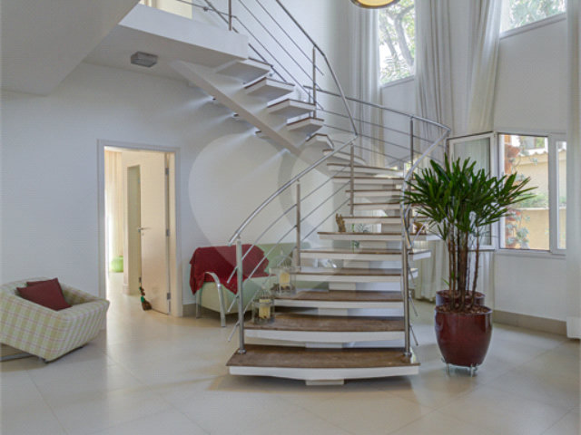 Casa de Vila à venda com 4 suítes em Jardim dos Estados, São Paulo, SP