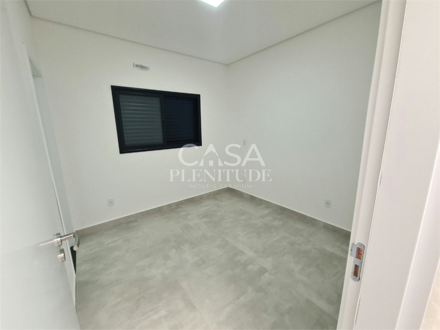 Casa em condomínio à venda com 3 suítes, em Wanel Ville, Sorocaba, SP