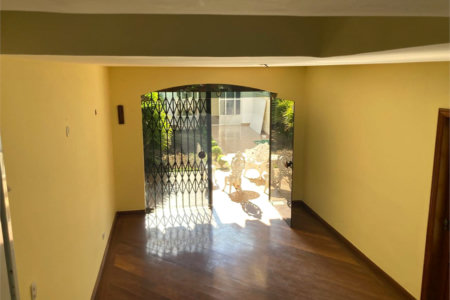 Sobrado para alugar com 4 quartos, sendo 2 suítes, em Alto da Boa Vista, São Paulo, SP