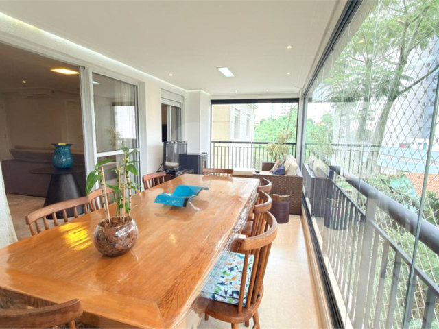 Apartamento à venda com 3 suítes em Santana, São Paulo, SP