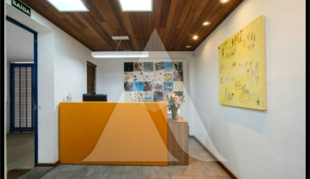 Casa à venda com 3 quartos, sendo 1 suíte,  em Indianópolis, São Paulo, SP