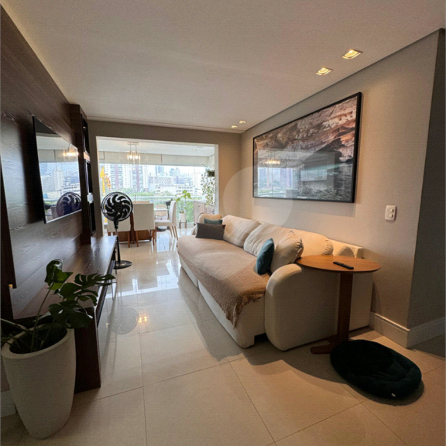 Apartamento à venda com 2 quartos, sendo 1 suíte, em Água Branca, São Paulo, SP