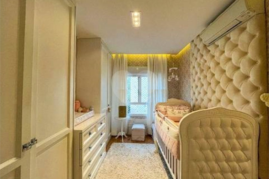 Apartamento à venda com 4 suítes em Santa Terezinha, São Paulo, SP