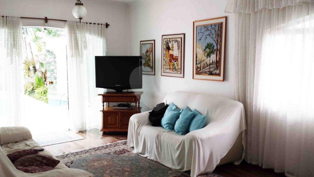 Sobrado à venda com 3 quartos, sendo 2 suítes, em Jardim Marajoara, São Paulo, SP