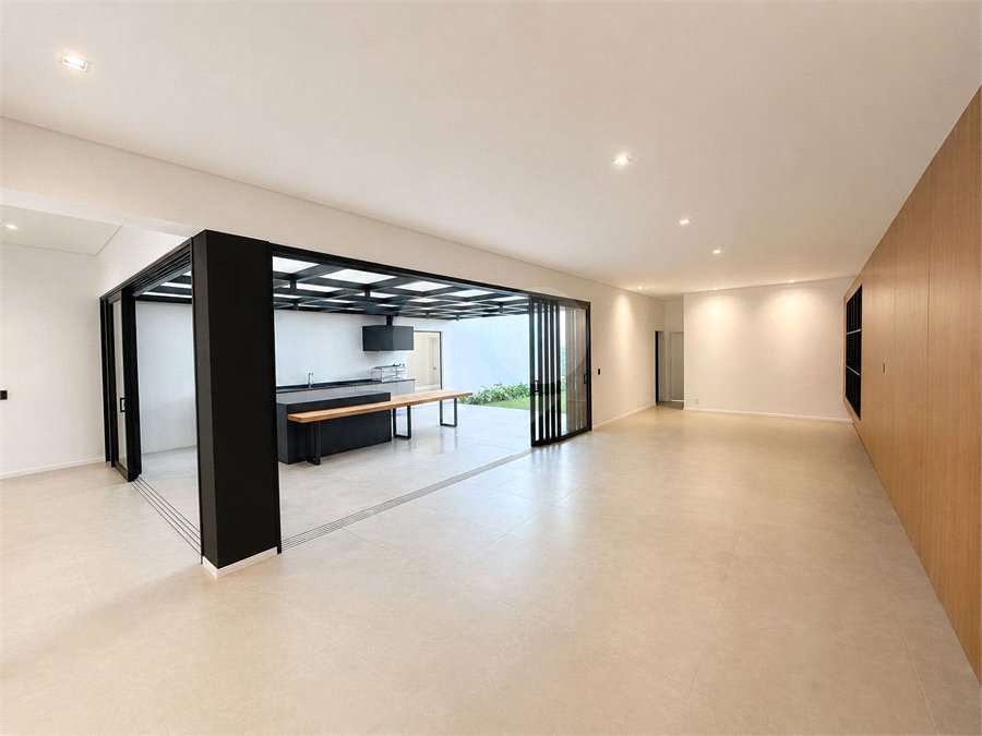 Casa à venda com 4 suítes no condomínio Terras de Santa Tereza, Itupeva - SP