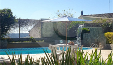 Casa à venda com 3 quartos, sendo 1 suíte,  em Samambaia Parque Residencial, Atibaia, SP