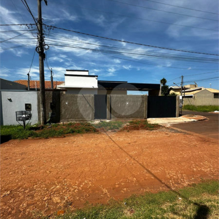 Casa à venda com 3 quartos, sendo 1 suíte,  em Flanboyant Residencial Park, Ponta Porã, MS