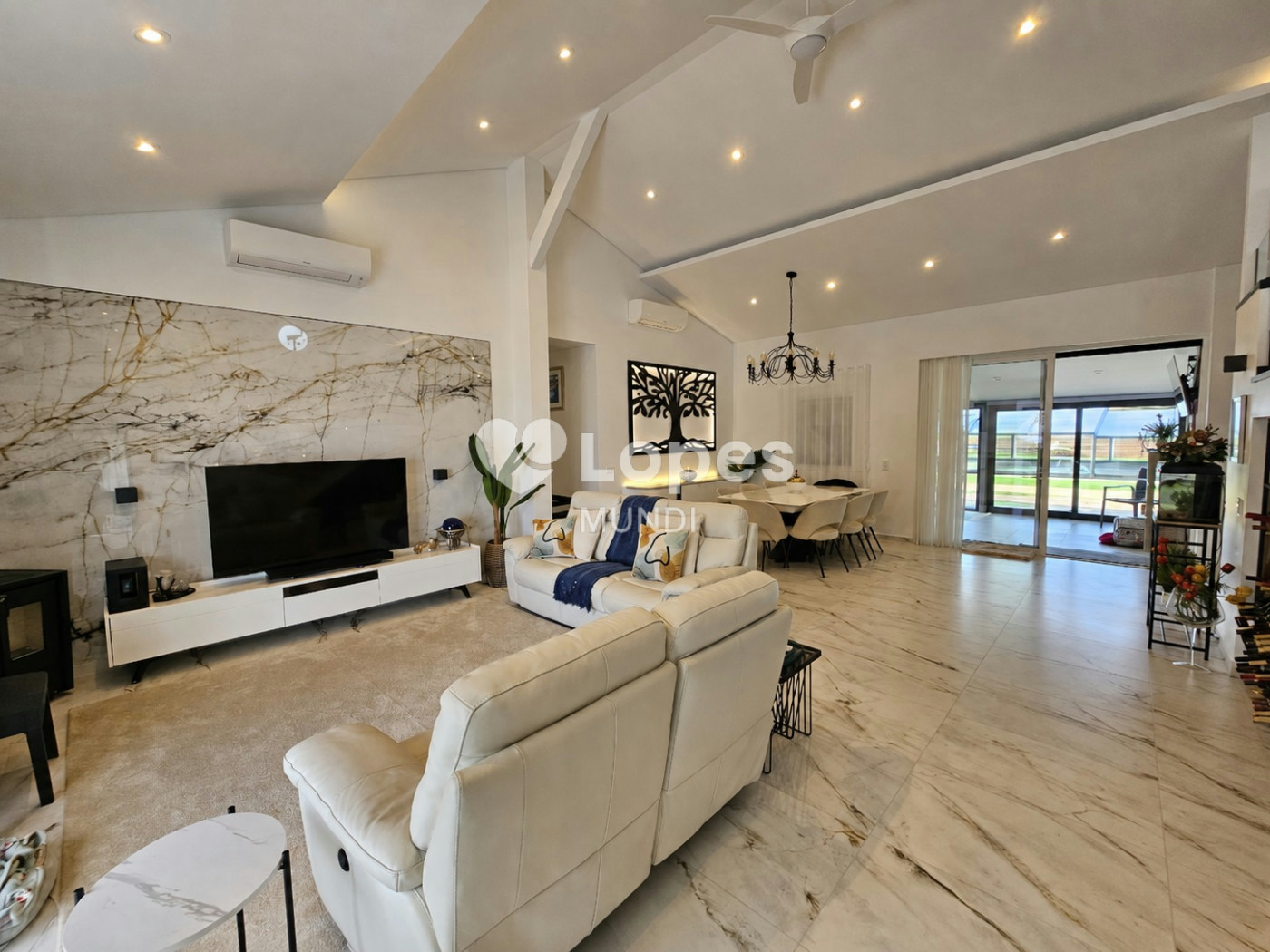 Casa com 3 quartos à venda no Algarve, Portugal – Piscina e terreno de 12.000 m²