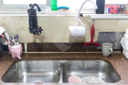 Sobrado à venda com 4 quartos, sendo 1 suíte, em Vila Jaguara, São Paulo, SP
