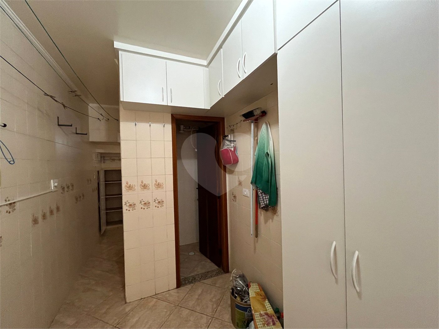 Sobrado à venda com 4 quartos, sendo 2 suítes, em Tremembé, São Paulo, SP