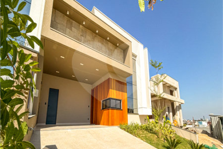 Casa à venda com 3 suítes no condomínio Residencial Dona Maria Candida, Indaiatuba - SP