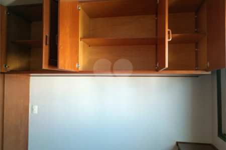 Apartamento à venda ou para alugar com 4 quartos, sendo 1 suíte,  em Vila Andrade, São Paulo, SP