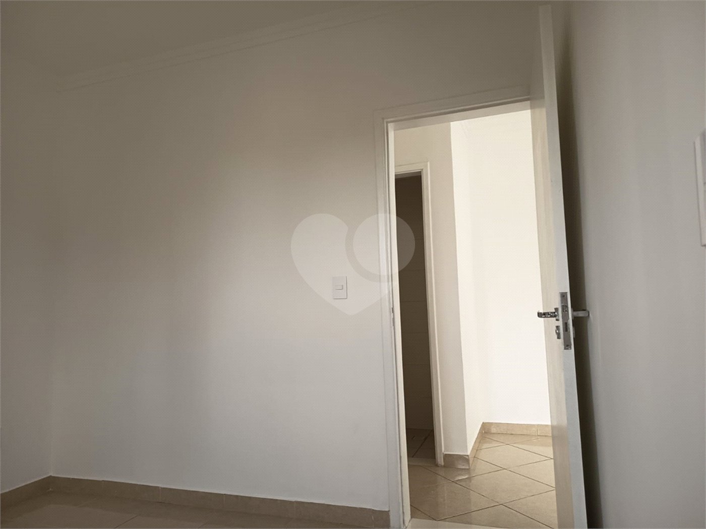 Apartamento à venda com 2 quartos, sendo 1 suíte, em Vila Barão, Sorocaba, SP