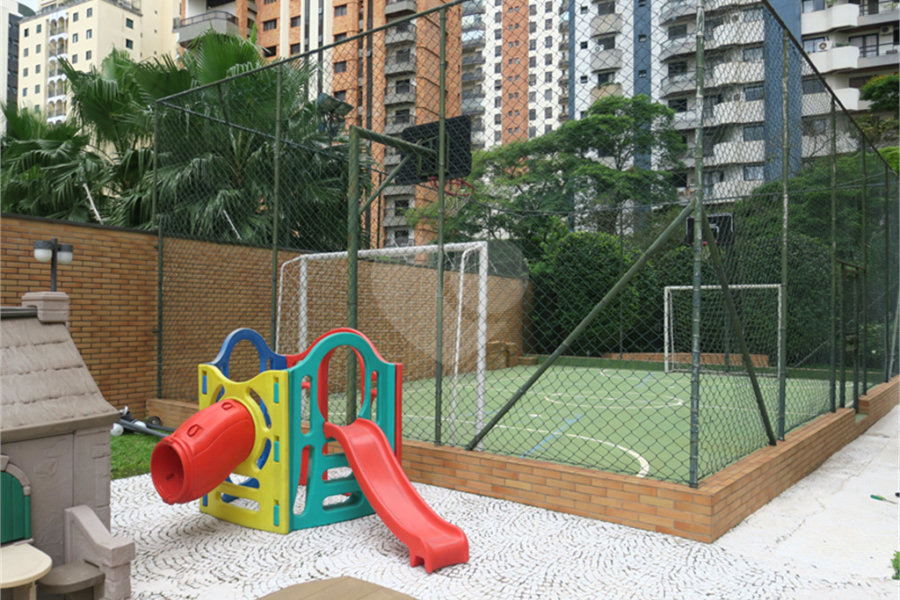 Apartamento à venda com 3 suítes em Morumbi, São Paulo, SP