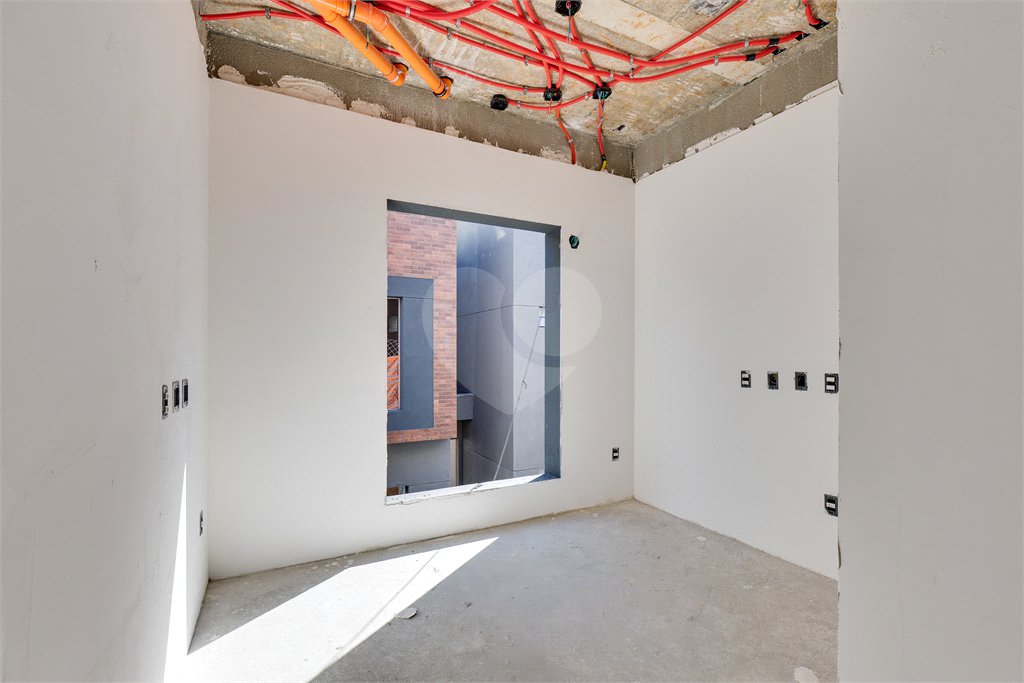 Casa à venda com 4 quartos, sendo 2 suítes, no condomínio Casa Jardim Ibirapuera, São Paulo - SP