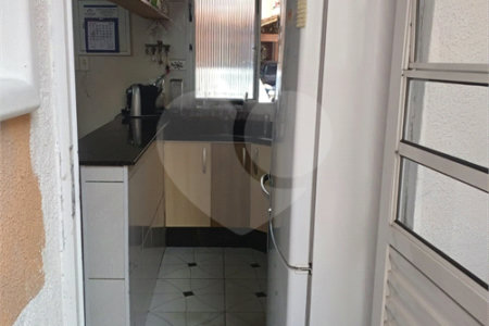 Casa à venda com 3 quartos, sendo 1 suíte,  no condomínio Altos de Poa, Poá - SP