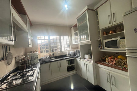 Casa à venda com 3 quartos, sendo 1 suíte, no condomínio Ibiti do Paço, Sorocaba - SP
