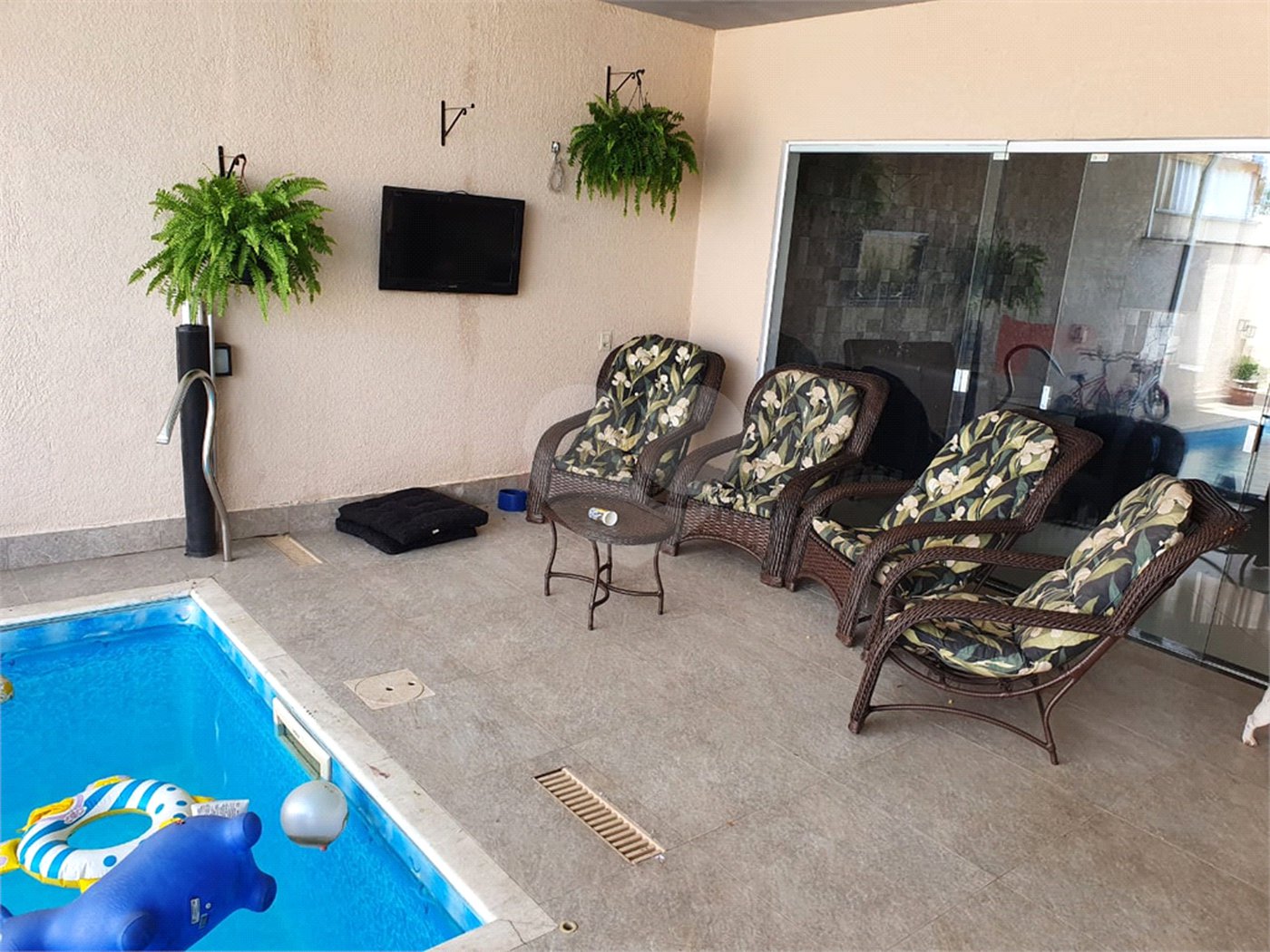 Casa à venda com 3 quartos, sendo 1 suíte, no condomínio Horto Florestal Iii, Sorocaba - SP