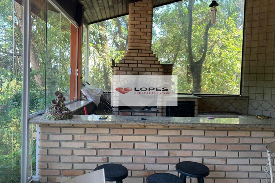 Casa à venda com 3 suítes no condomínio Alpes da Cantareira, Mairiporã - SP