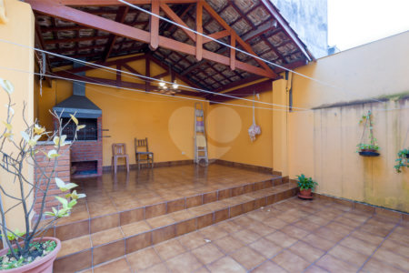 Casa à venda com 3 quartos, sendo 1 suíte,  em Campo Belo, São Paulo, SP