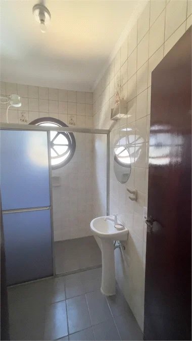 Sobrado à venda com 4 quartos, sendo 1 suíte, em Jardim Ester Yolanda, São Paulo, SP