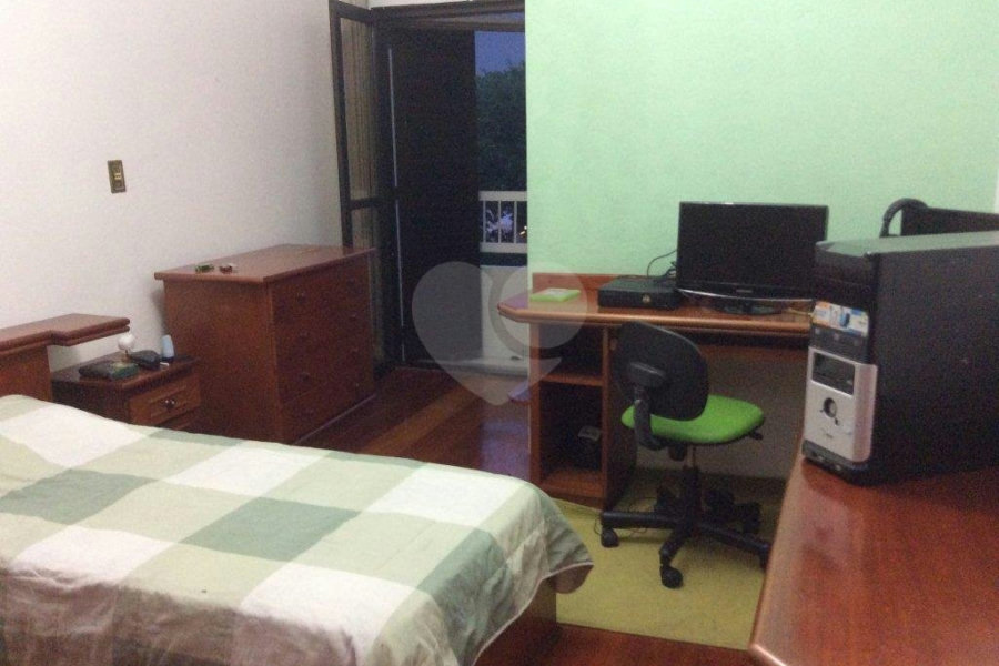 Casa Térrea à venda ou para alugar com 4 suítes em Jardim Floresta, São Paulo, SP