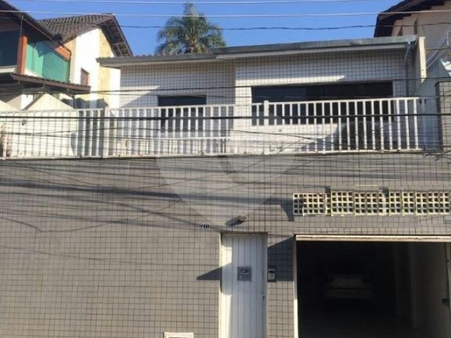 Sobrado à venda com 4 quartos, sendo 2 suítes,  em Água Fria, São Paulo, SP