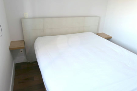 Apartamento para alugar com 3 quartos, sendo 1 suíte, em Vila Olímpia, São Paulo, SP